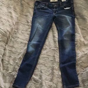 Jeans Hollister, perfect condition, not destroyed
